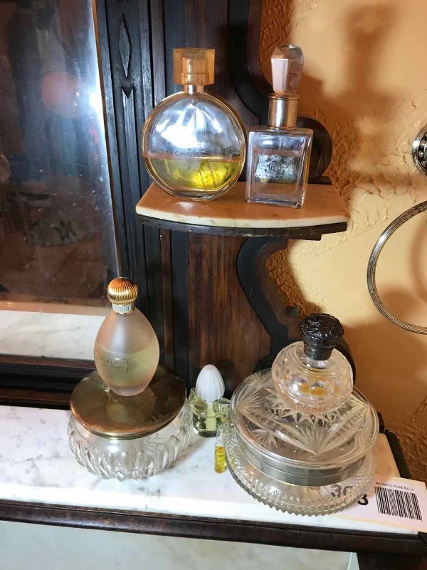 lot 308 image: Perfume Bottles & Powder Jars