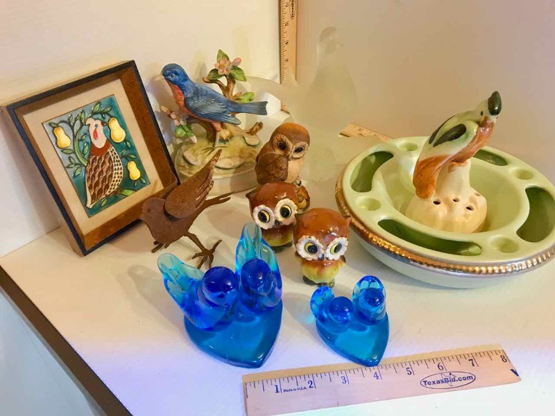 lot 80 image: Birds  Blue Birds, Art Pottery, Glass, Porcelain Music Box, Etc.