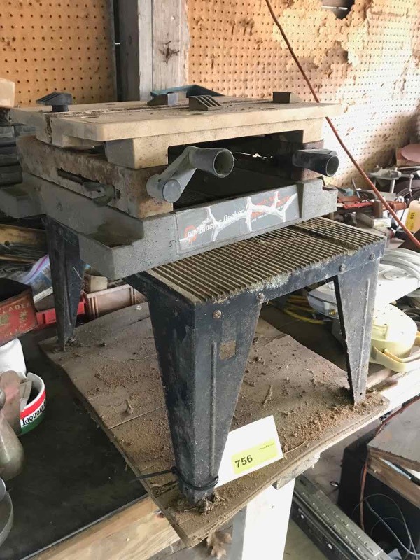 lot 756 image: Benchtop Workmate and Router Table