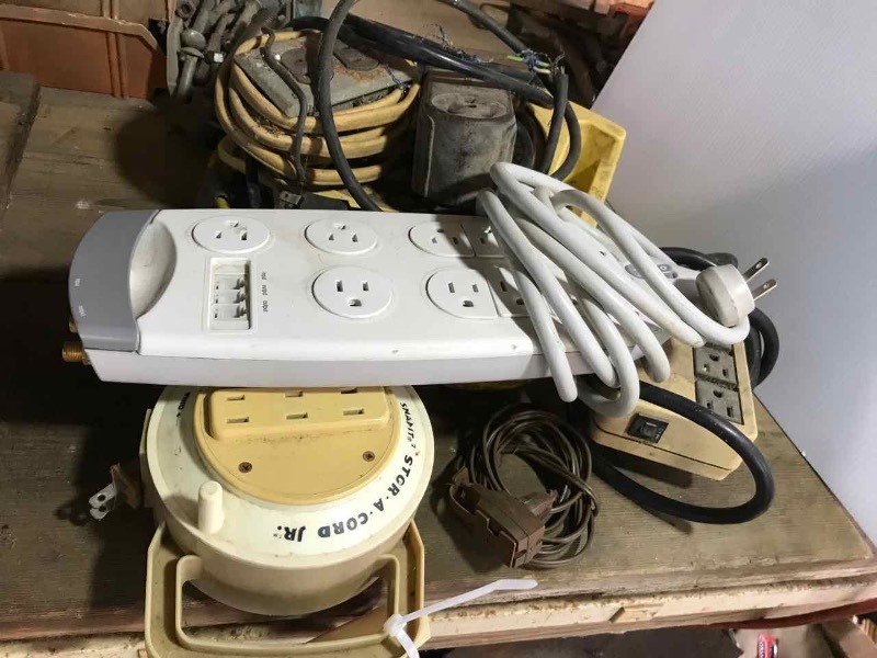 lot 757 image: Extension Cords