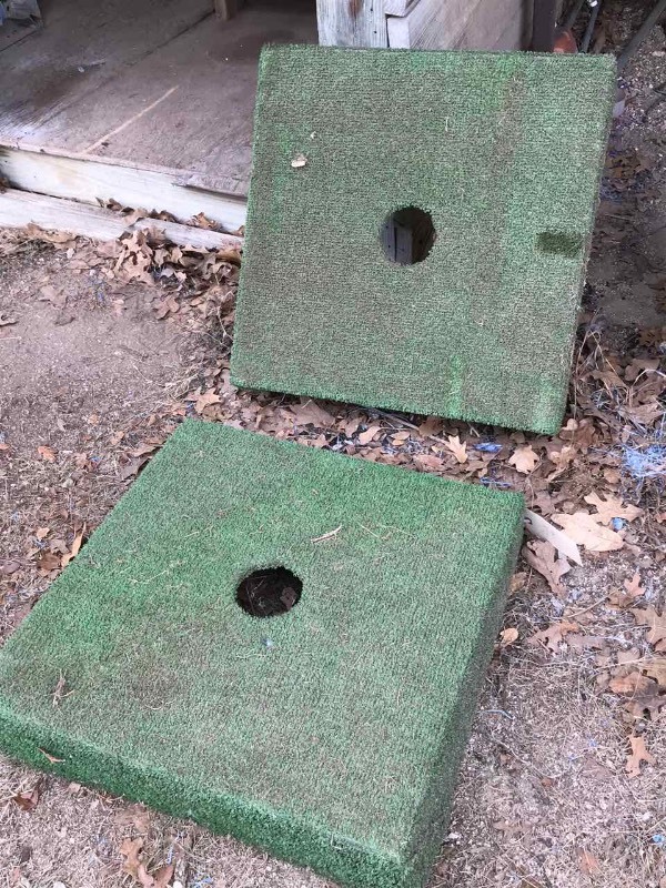 lot 781 image: Washer Pitching Platforms.