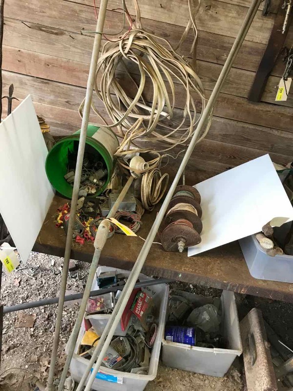 lot 786 image: Electrical ItemsSupplies