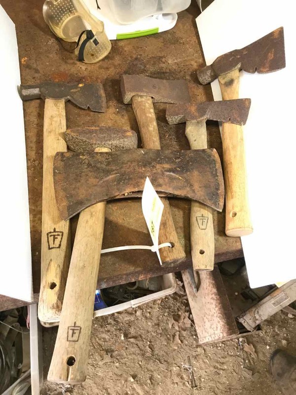 lot 787 image: Hatchets