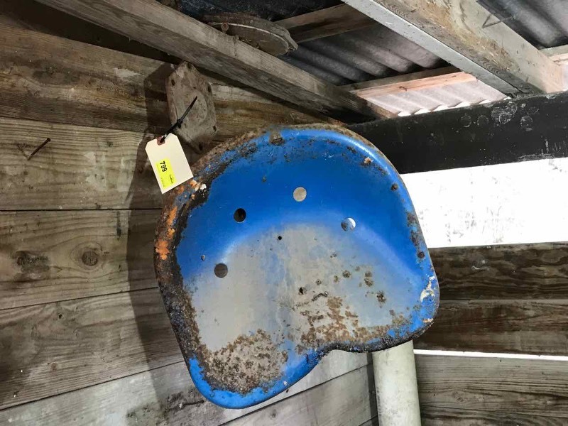 lot 799 image: Tractor Seat & Parts