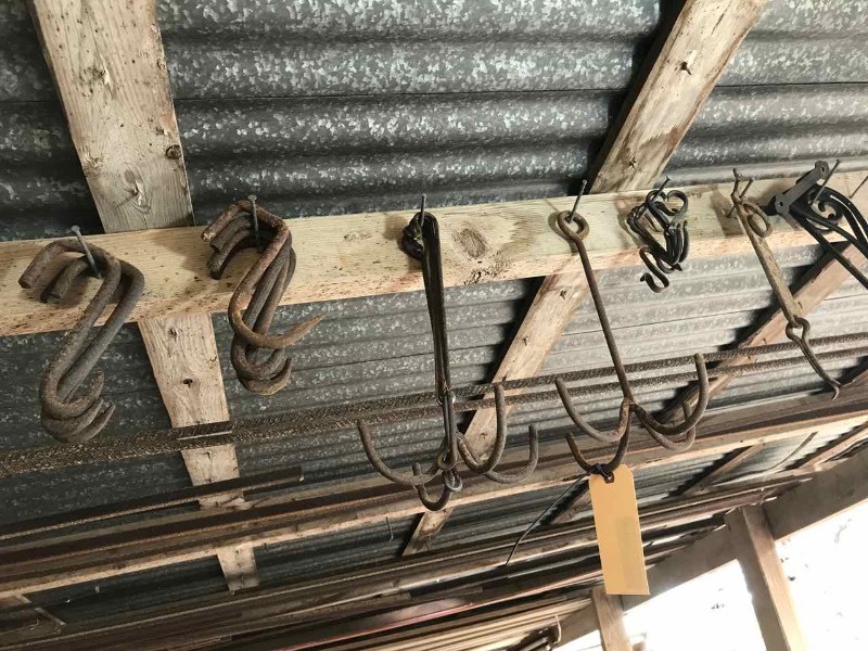 lot 810 image: Hooks