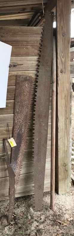 lot 814 image: Antique Saw Blades