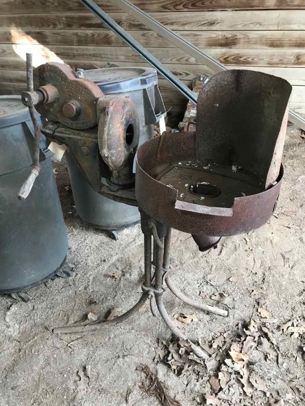 lot 843 image: Champion Blower & Forge
