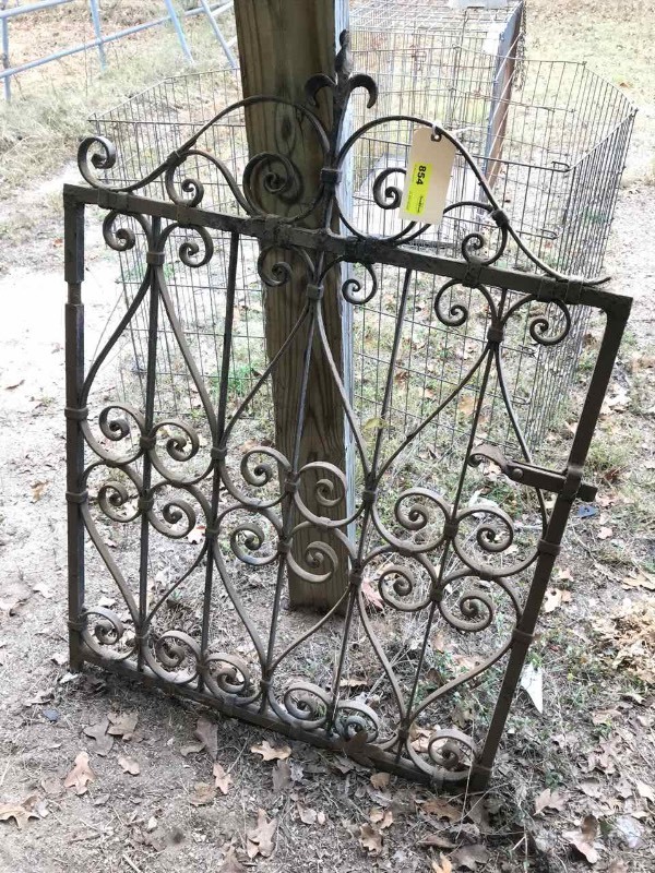 lot 854 image: Antique Wrought Iron Gate