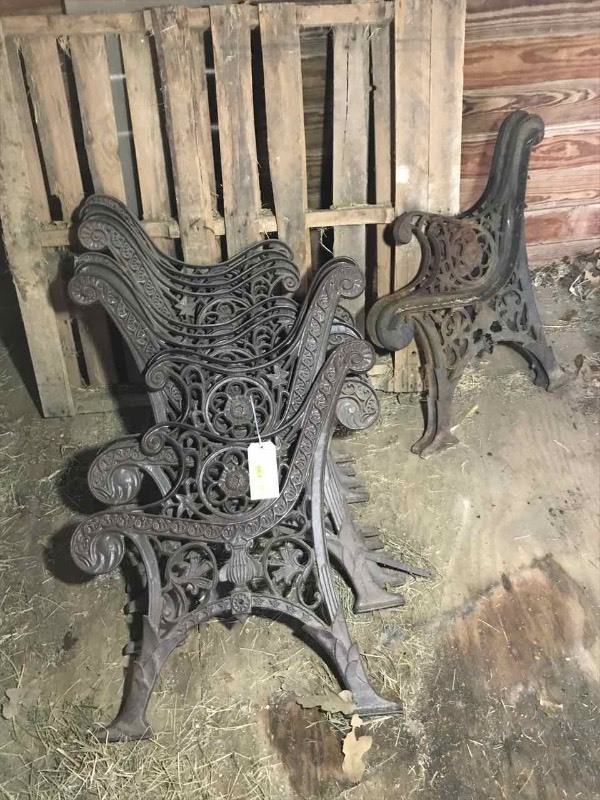 lot 863 image: (5 pair) Metal Park Bench Ends