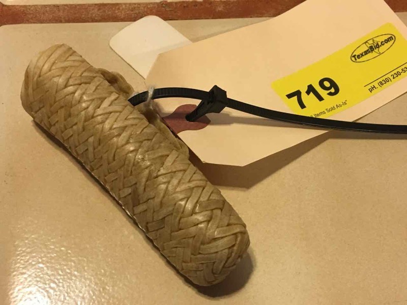 lot 719 image: Rawhide knife sheath