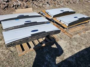 lot 8 image: Surplus (8) Tailgates F150 & F250 Super Duty