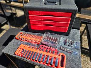 lot 87 image: Craftsman Sockets SAE and Metric. 14 in, 38 in plus socket organizer cabinet