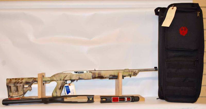 lot 85 image: Ruger 1022 Stainless Takedown Rifle,  SA,  .22 LR  (sn  0005-15826) new