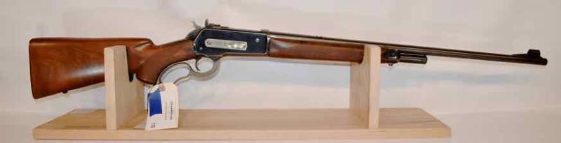 lot 110 image: Winchester  Mod. 1871 Short,  .348 WCF  (sn  20422)  used