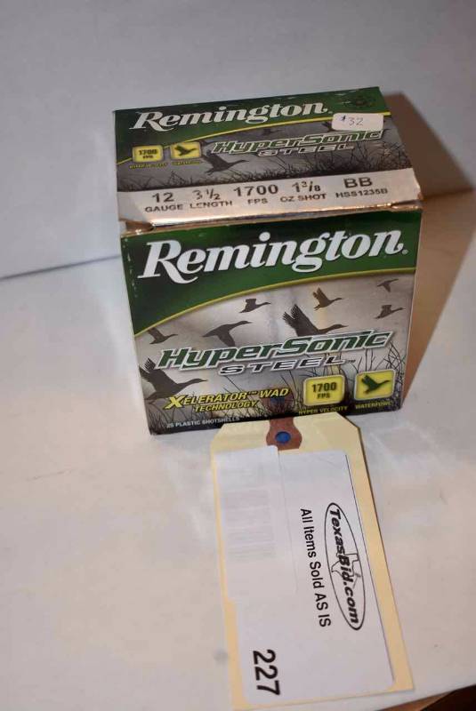 lot 227 image: (1) Remington 12 ga.