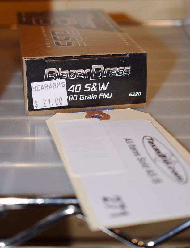 lot 271 image: (1) Blazer Brass 40 S&W 180gr. FMJ