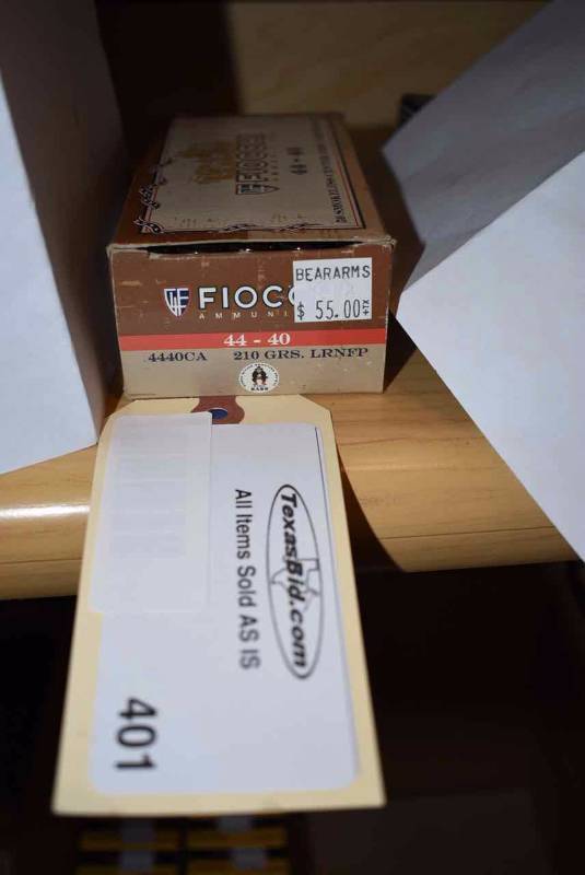 lot 401 image: (1)Fiocchi 44-40