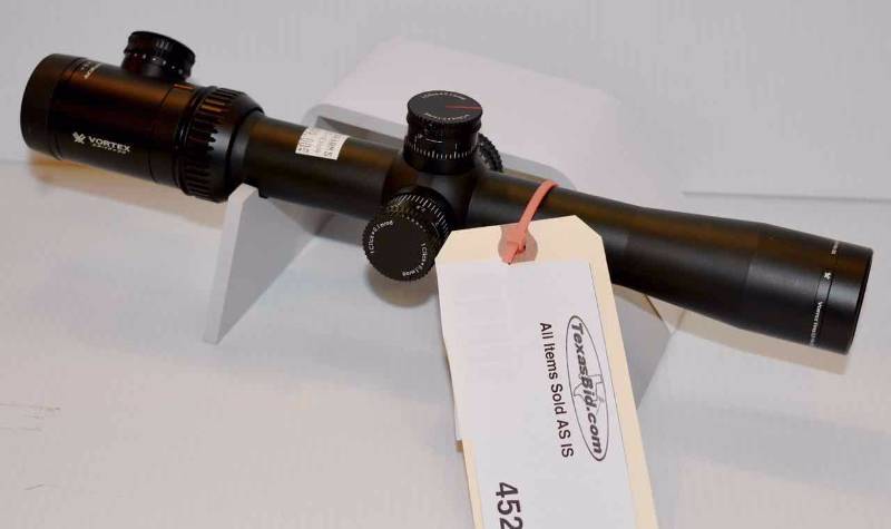 lot 452 image: Scope Vortex Vipor