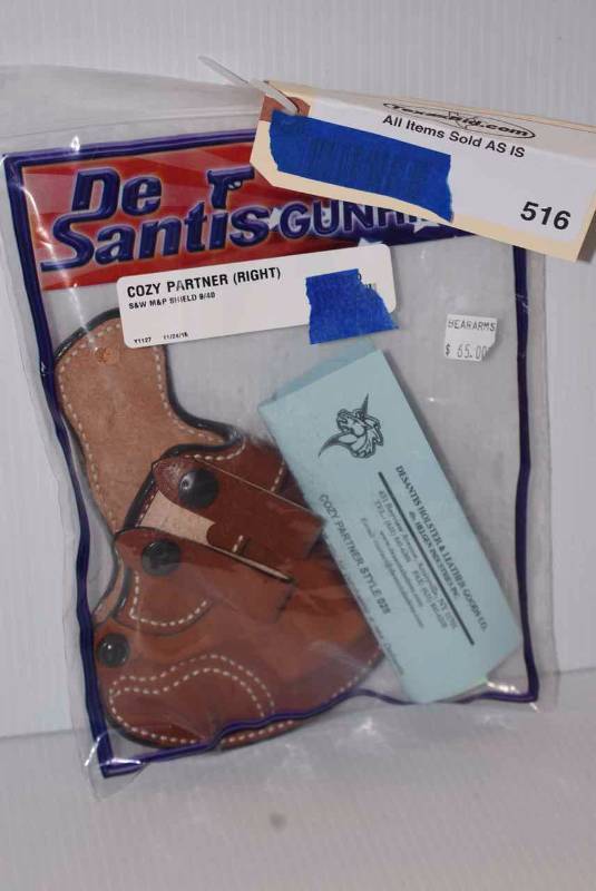lot 516 image: DeSantis Gunhide Holster