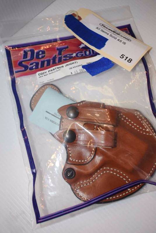 lot 518 image: DeSantis Gunhide Holster
