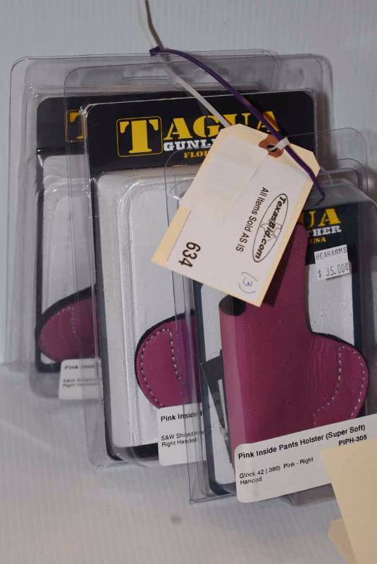 lot 634 image: (3)Tagua Holsters Pink