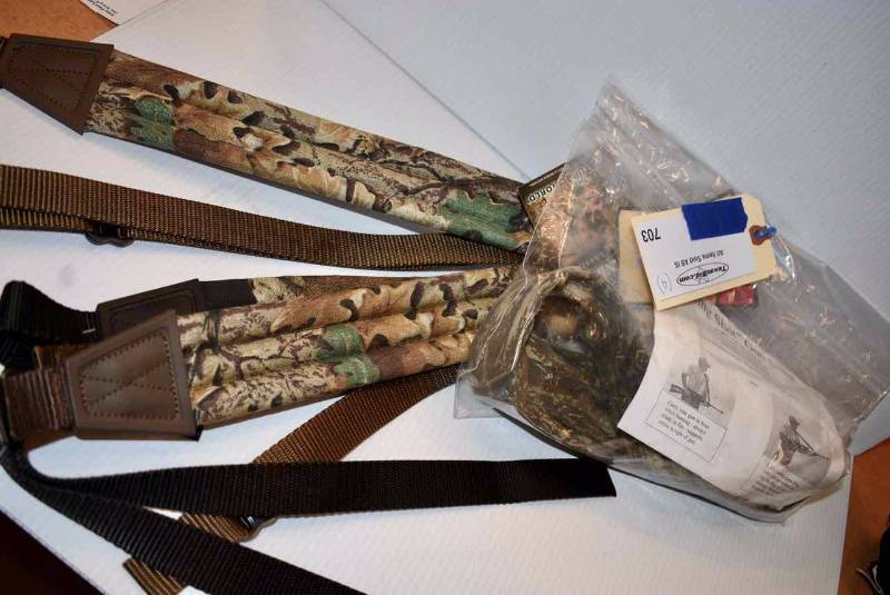 lot 703 image: Asst. Slings
