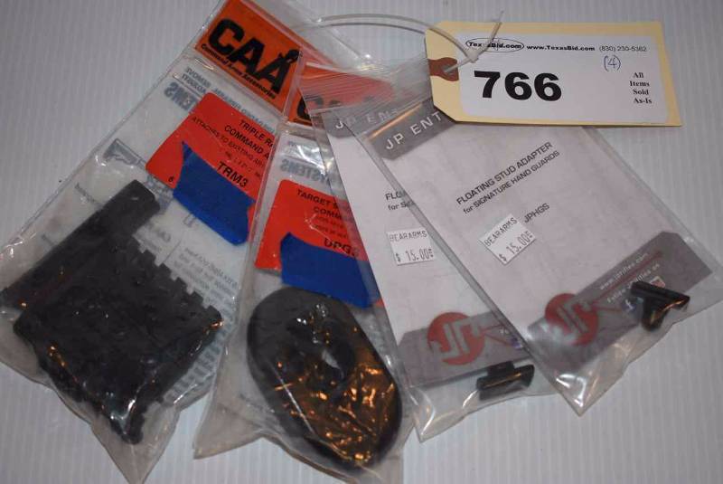 lot 766 image: Triple Rails, Command Arms, 2 Floating Stud Adapters