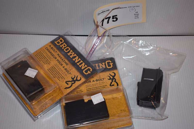 lot 775 image: (3)Magazines