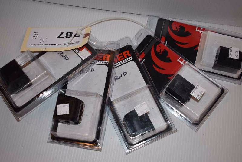 lot 787 image: (5)Ruger Mag