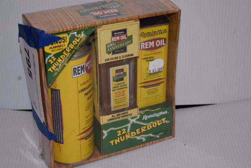 lot 795 image: Remington Rem Oil Kit wCartridges