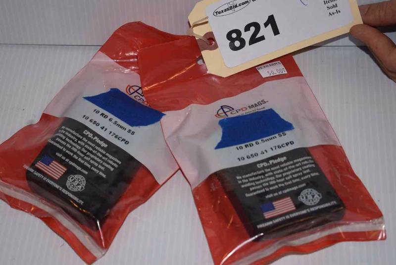 lot 821 image: (2)CPD Mags