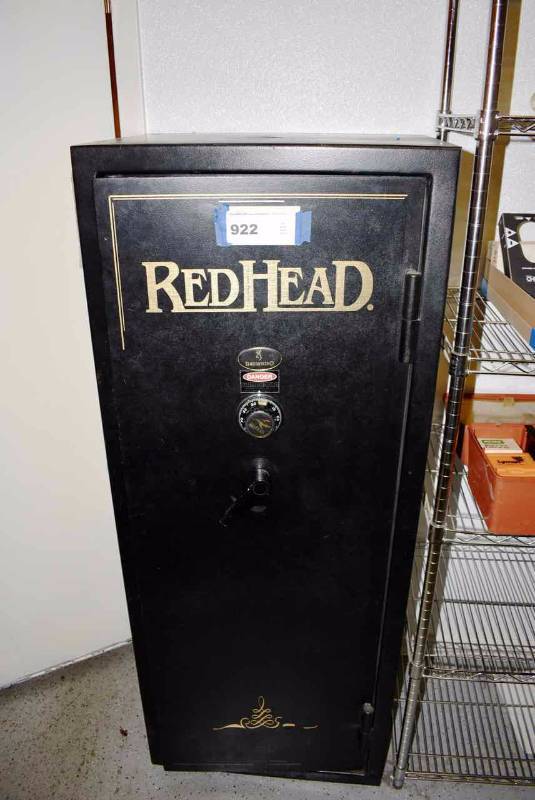 lot 922 image: Red Head Safe