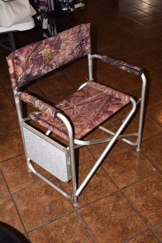 lot 929 image: Cabelas Nylon Camp Chair