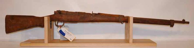 lot 55 image: Parts, receiver, stock  Mauser, Unknown model,  8 MM Mauser  (sn  49666) used parts