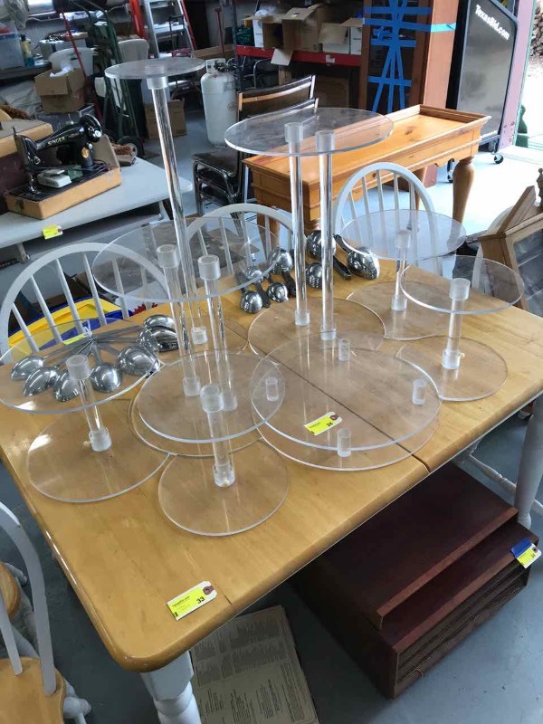 lot 28 image: Acrylic Cake Stands (adjustable height, 8 tops)
