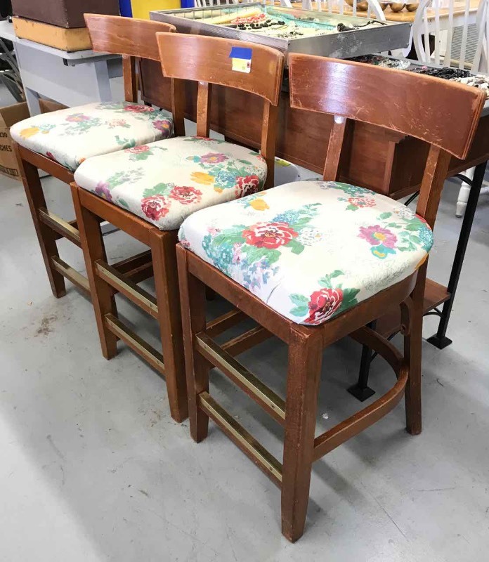 lot 95 image: (3) Wood Bar Stools