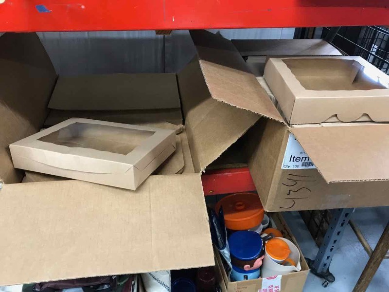 lot 119 image: (2) Partial Boxes of Pastry Boxes with Windows (2 sizes)