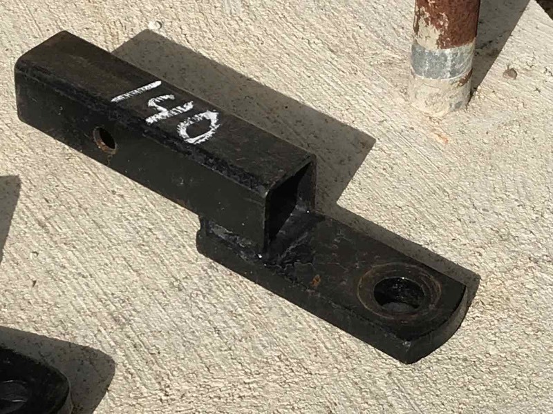 lot 140 image: Receiver Hitch Ball Mount (2 drop)