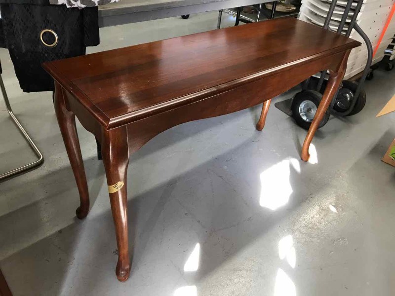 lot 146 image: Sofa Table with Cabriole Legs