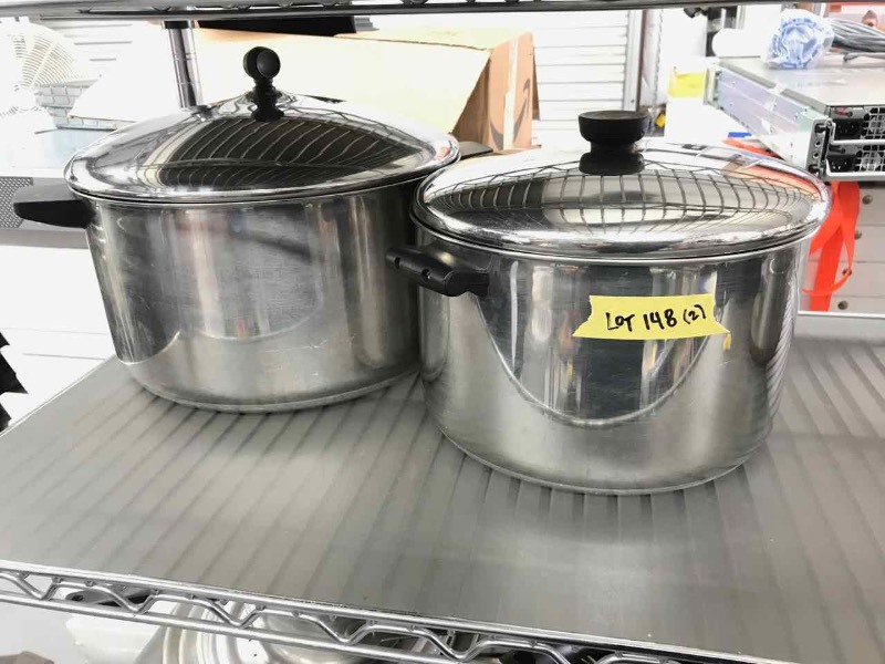 lot 148 image: (2) Stock Pots  Farberware Aluminum Clad Stainless Steel
