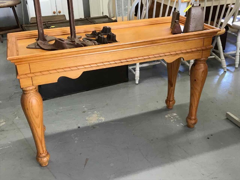 lot 162 image: Pine Sofa Table