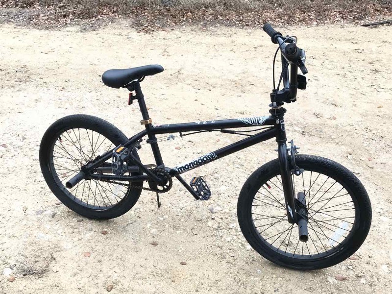 lot 226 image: Abandoned Bike  Mongoose (black, 20)
