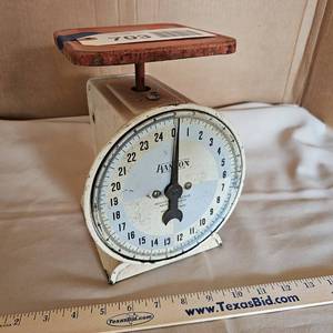 lot 703 image: Antique Hanson Scale