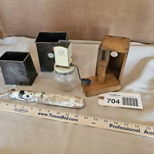 lot 704 image: Antiques wood butter mould, nut grinder, rolling pin, baking tins