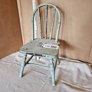 lot 718 image: Antique childs chair (green)