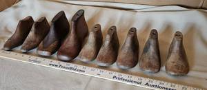 lot 722 image: Antique childs wood shoe lasts