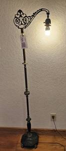 lot 725 image: Antique floor lamp