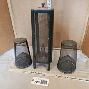 lot 726 image: Antique 3 fly catchers