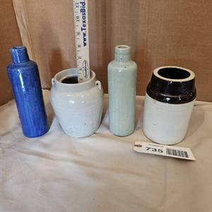 lot 735 image: Stoneware 2 small crocks, 2 small bottles