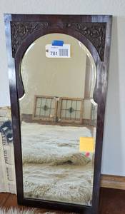 lot 781 image: Antique Mirror